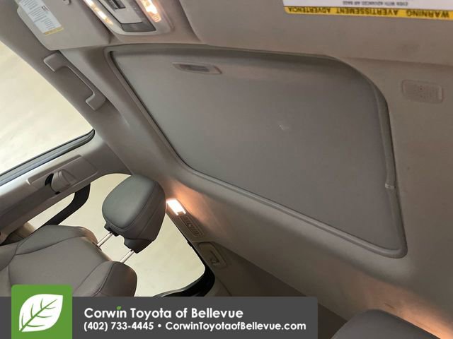 Used 2024 Toyota Sienna XLE image 23