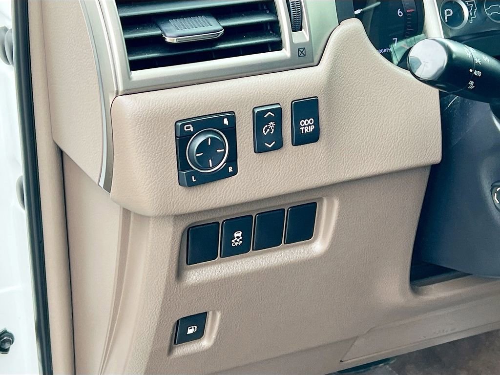 Used 2016 Lexus GX 460 w/ Comfort Package image 10