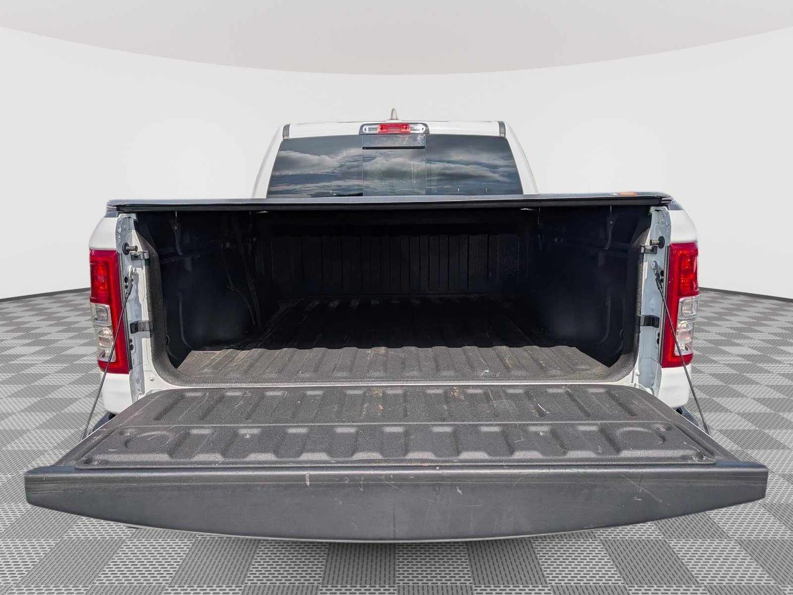 Used 2022 RAM 1500 Big Horn AWD/4WD image 13