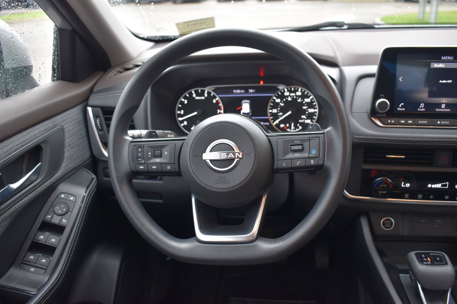 Used 2023 Nissan Rogue SV FWD image 33