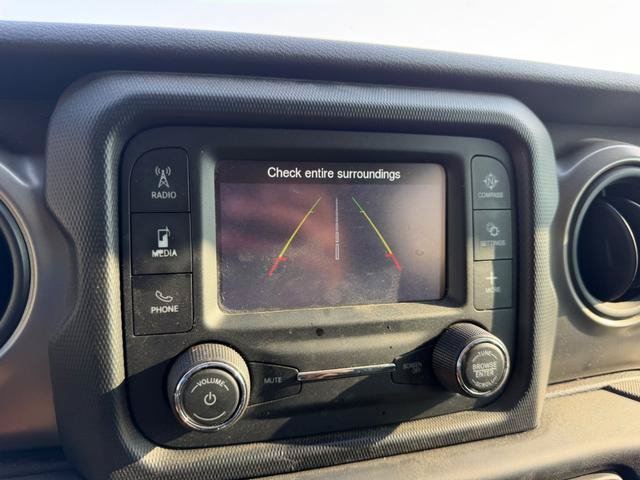 Used 2018 Jeep Wrangler Unlimited Sport S AWD/4WD image 19