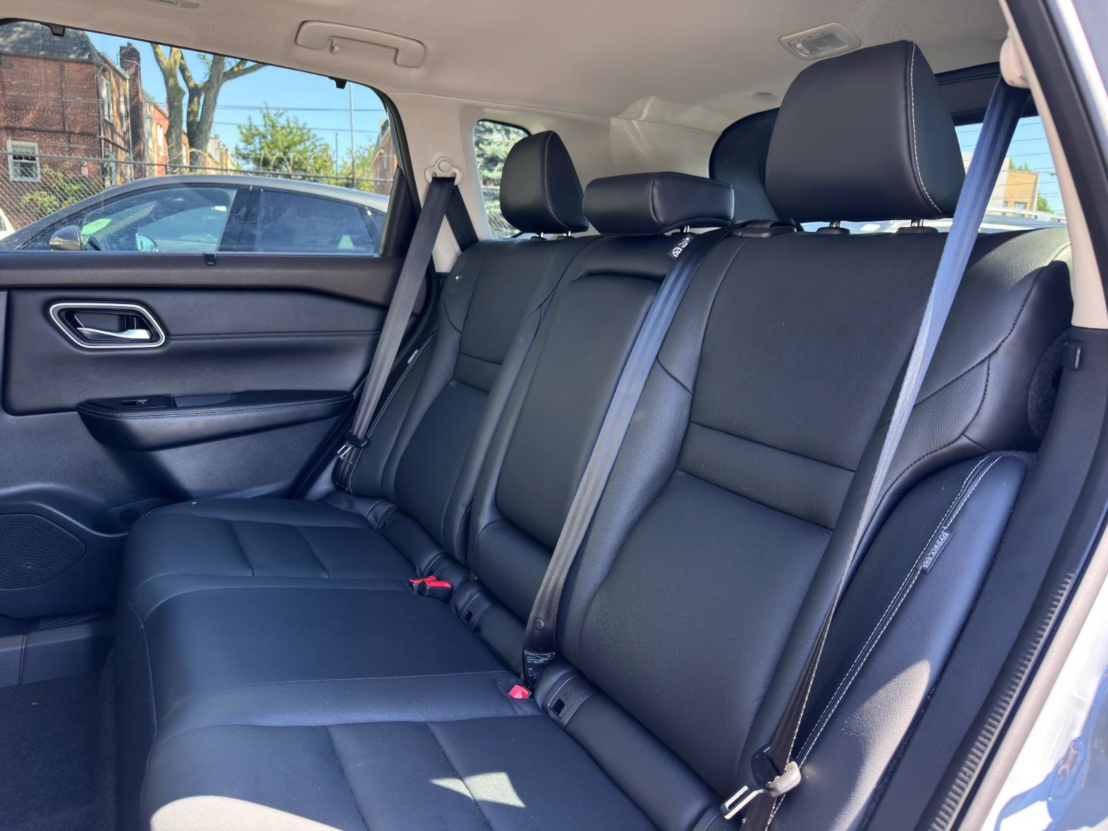 Used 2021 Nissan Rogue SL image 23