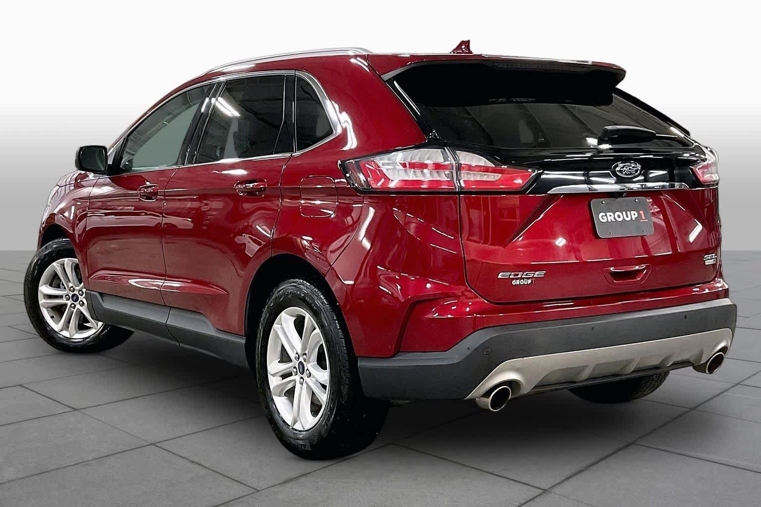Used 2019 Ford Edge SEL w/ Equipment Group 201A AWD/4WD image 12