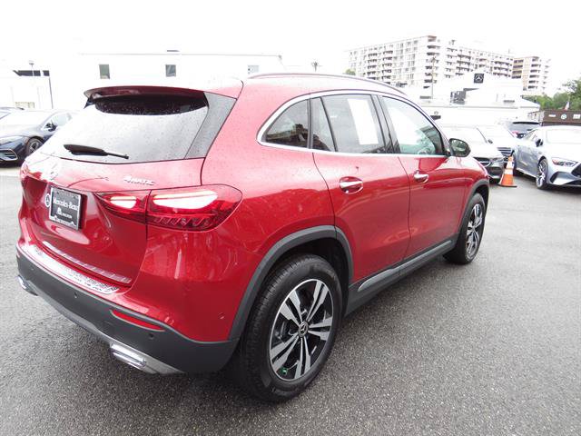 Used 2026 Mercedes-Benz GLA 250 4MATIC image 4