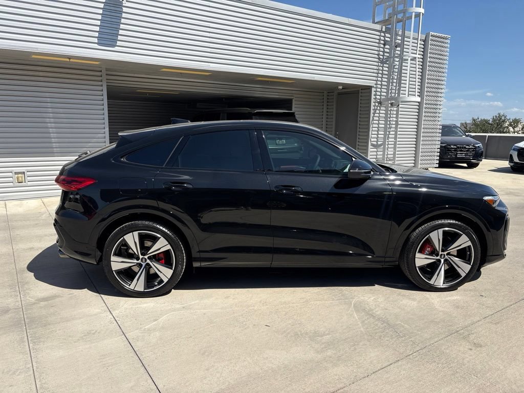 New 2026 Audi SQ5 Premium Plus AWD/4WD image 4
