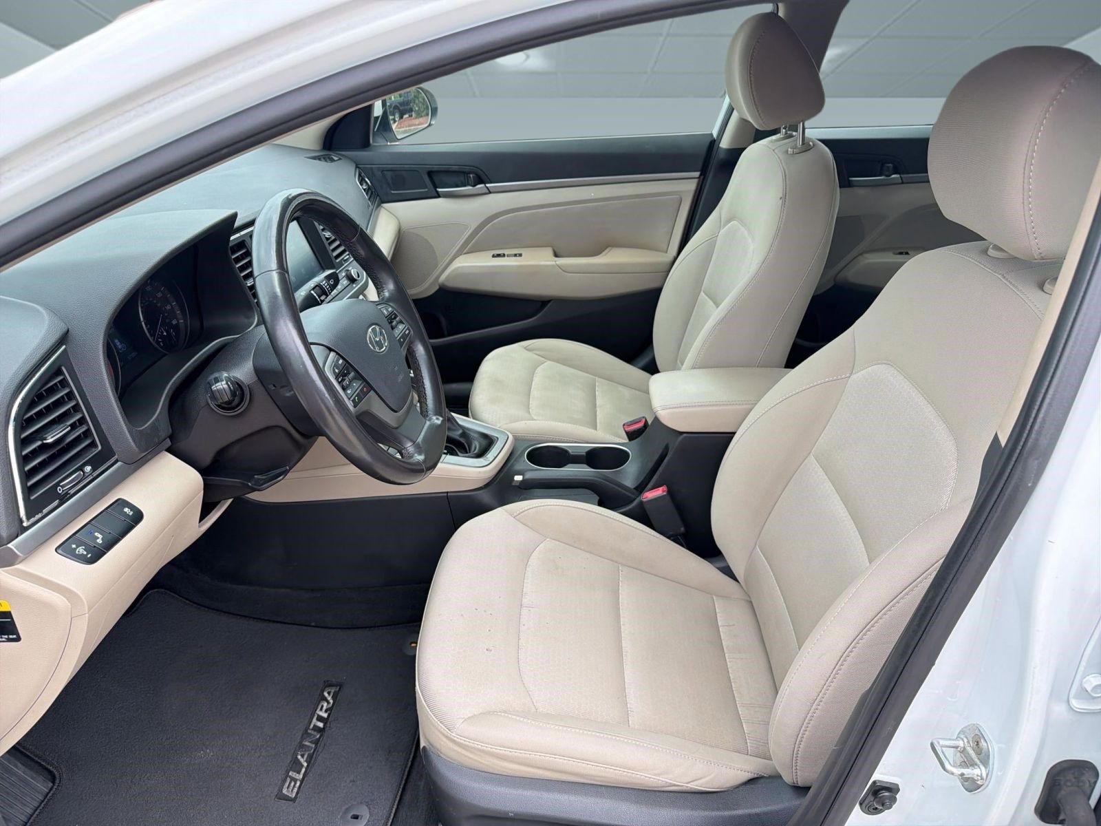 Used 2017 Hyundai Elantra Value Edition FWD image 5