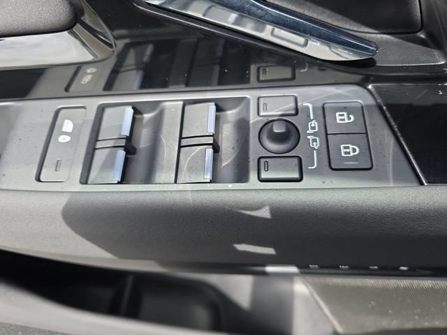 Certified 2025 Land Rover Range Rover Evoque S AWD/4WD image 30