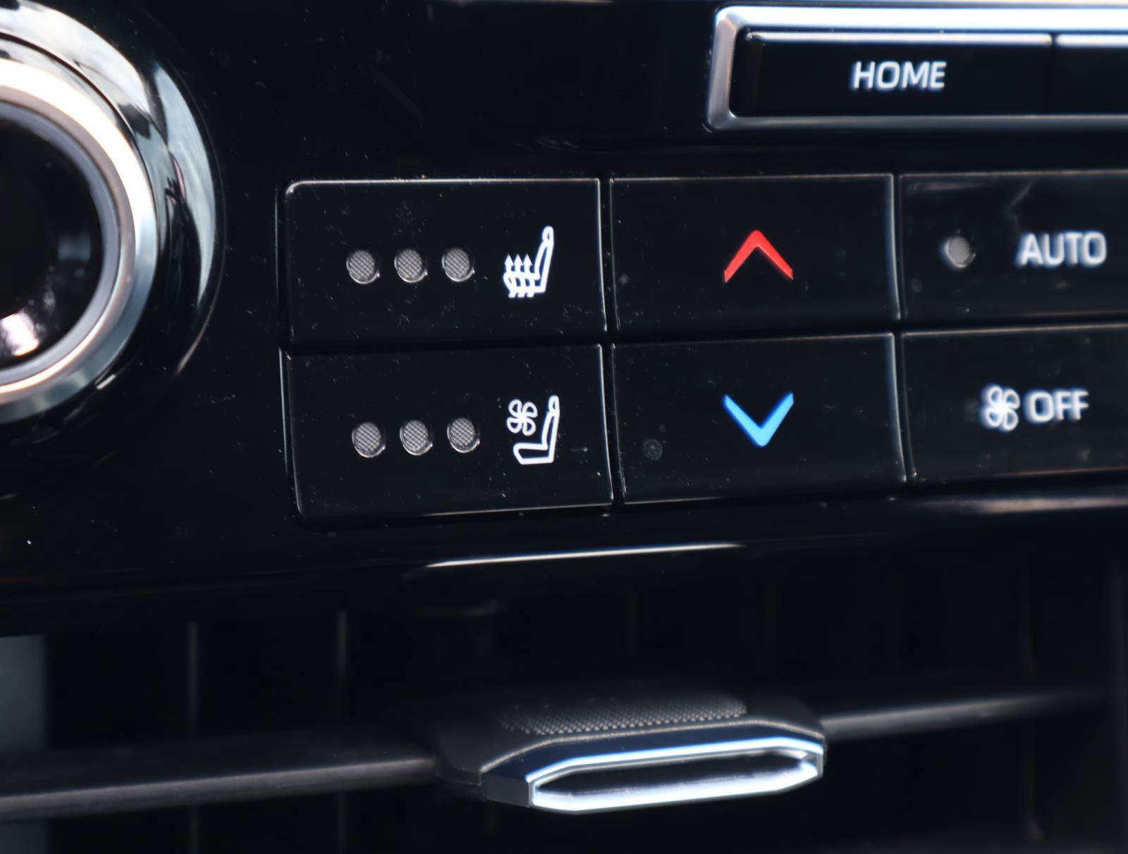 Used 2022 Toyota Highlander Limited image 31