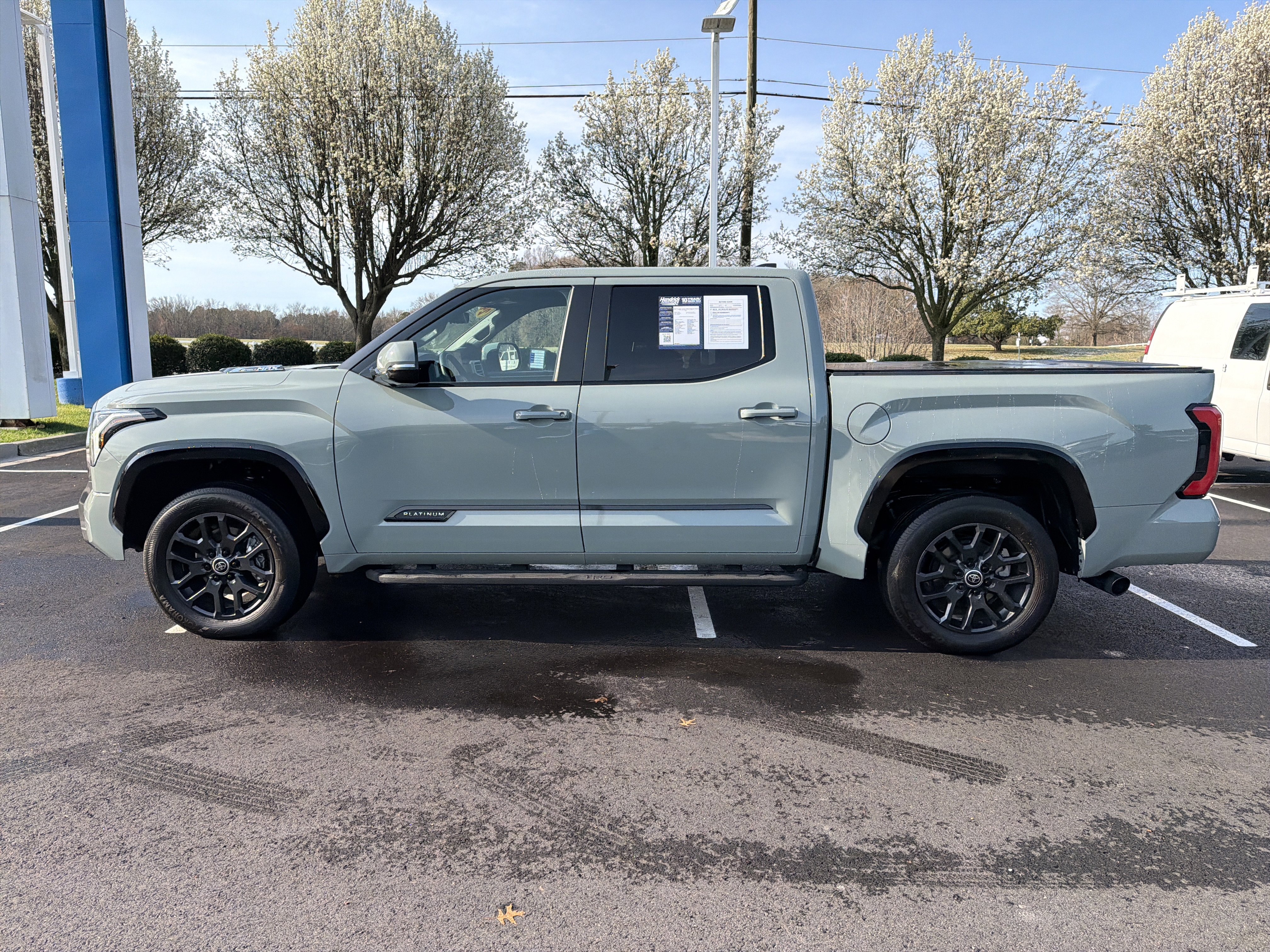 Used 2024 Toyota Tundra Platinum image 7