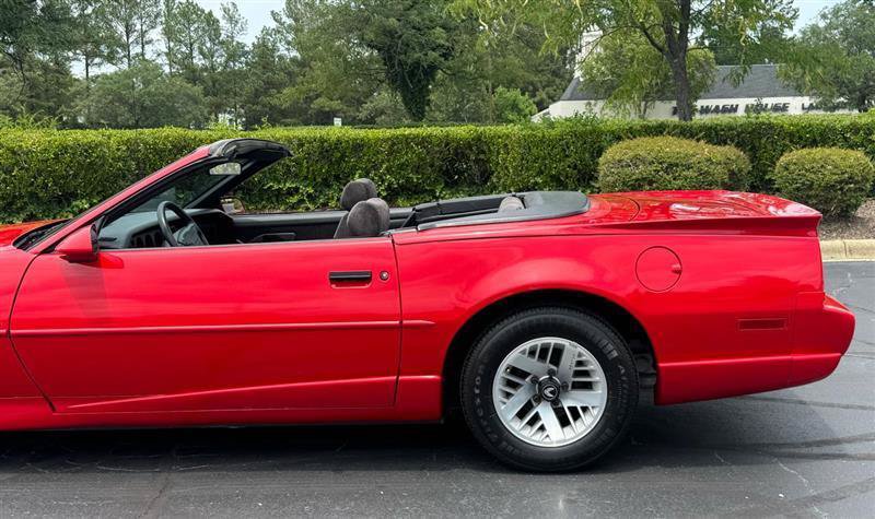 Used 1992 Pontiac Firebird Convertible RWD image 3