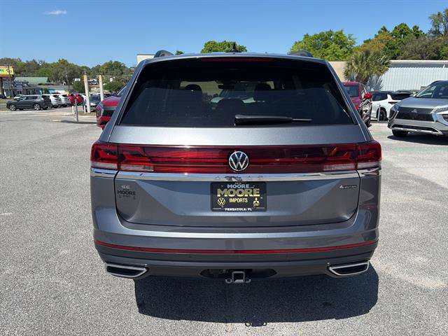 Certified 2025 Volkswagen Atlas SE image 7