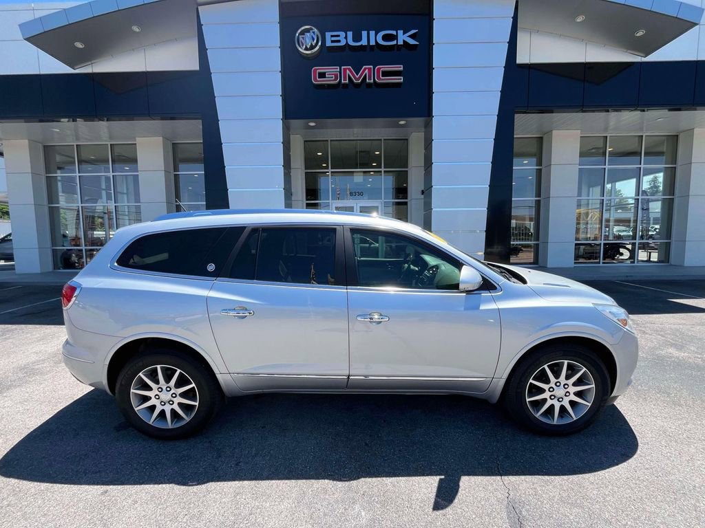 Used 2014 Buick Enclave Leather w/ Trailering Provision Package FWD image 2