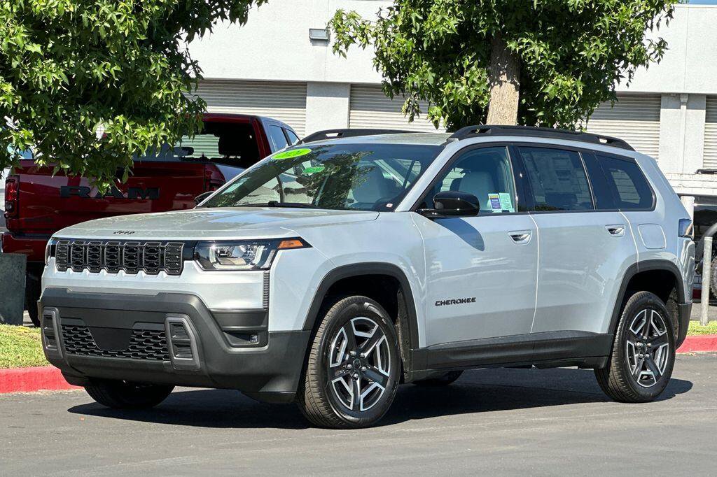 New 2026 Jeep Cherokee Laredo AWD/4WD image 8