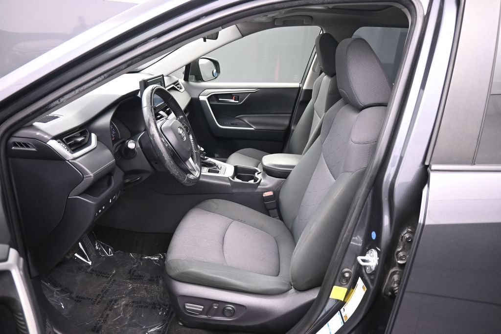 Used 2019 Toyota RAV4 XLE w/ Convenience Package AWD/4WD image 19