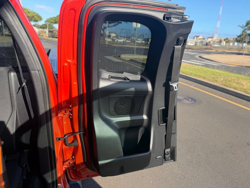 Used 2016 Toyota Tacoma SR5 RWD image 10