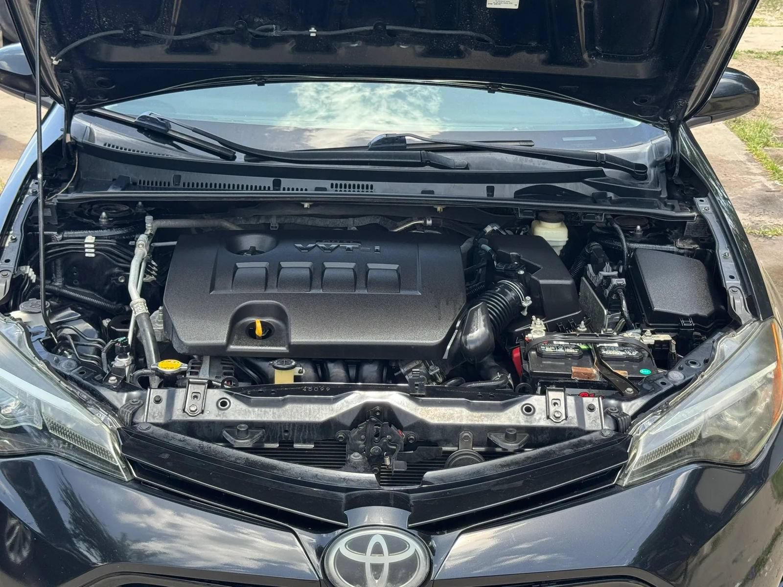 Used 2017 Toyota Corolla LE FWD image 11