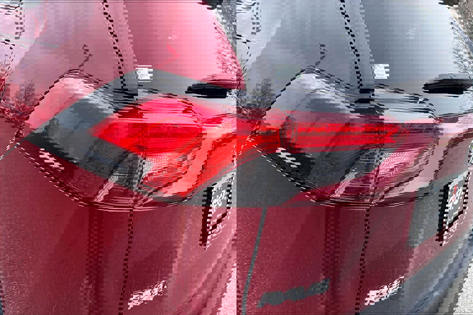 Used 2021 Toyota RAV4 XLE w/ Convenience Package image 27