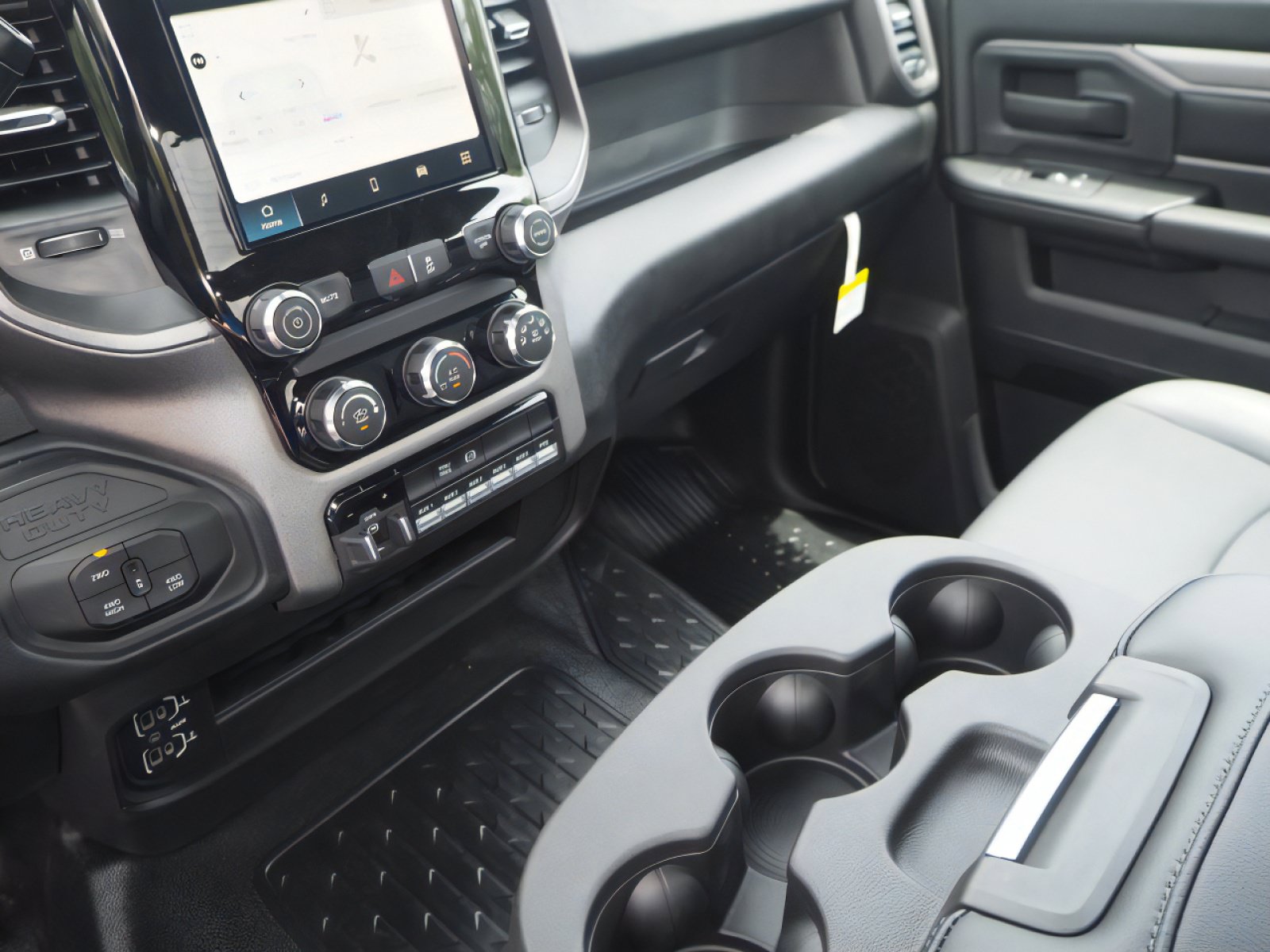 New 2025 RAM 3500 Tradesman AWD/4WD image 16