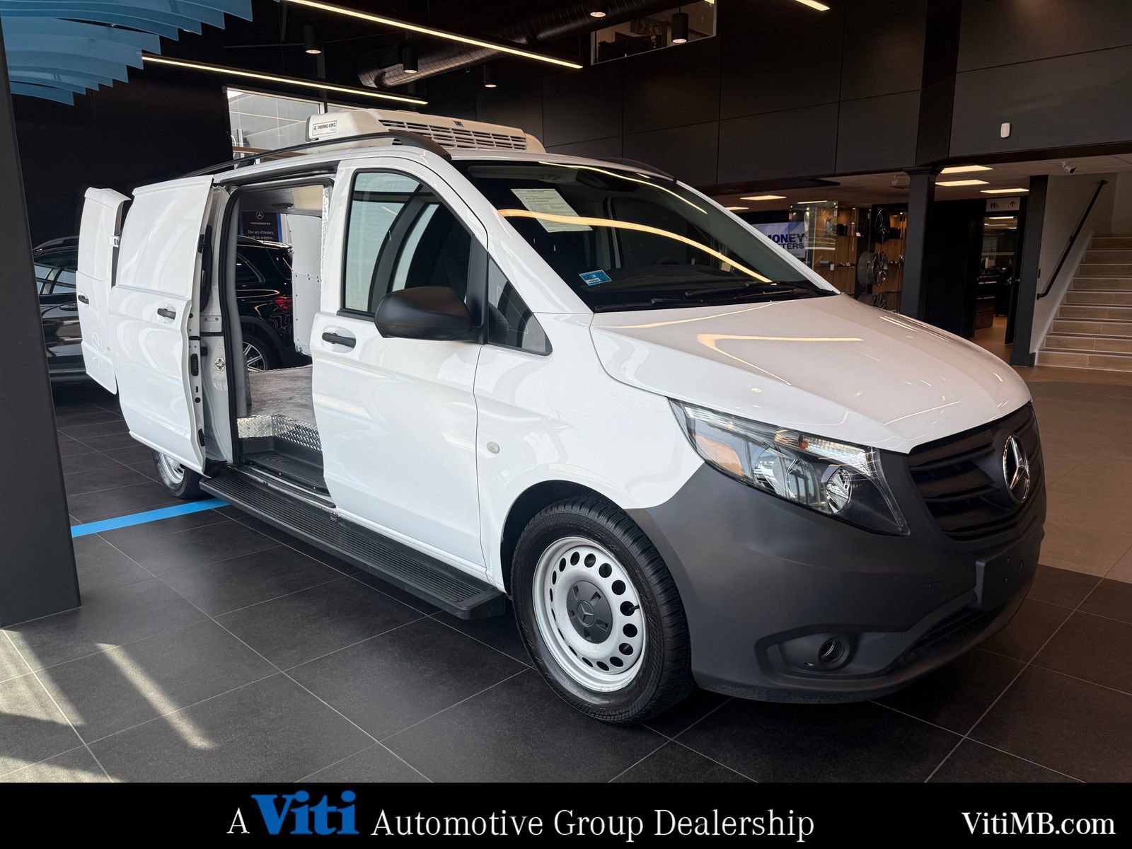 Used 2023 Mercedes-Benz Metris image 21