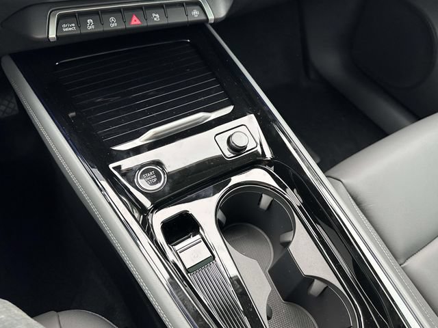 New 2026 Audi Q3 quattro 2.0T AWD/4WD image 12