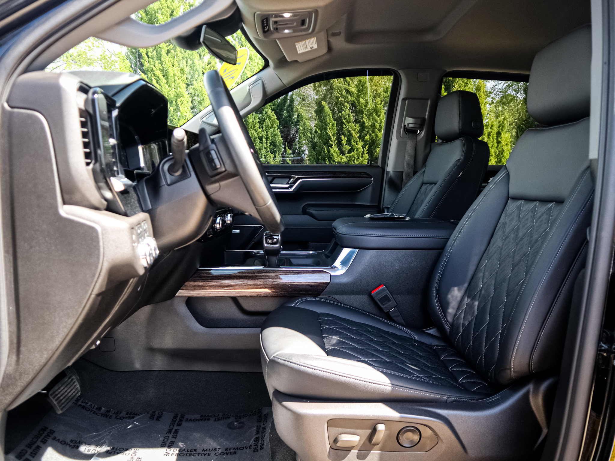 Used 2024 GMC Sierra 1500 Elevation w/ Preferred Package image 17