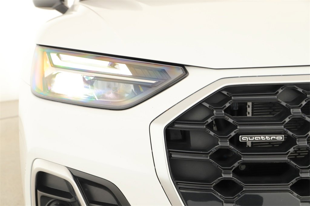 Used 2024 Audi Q5 e Premium w/ Convenience Package image 33
