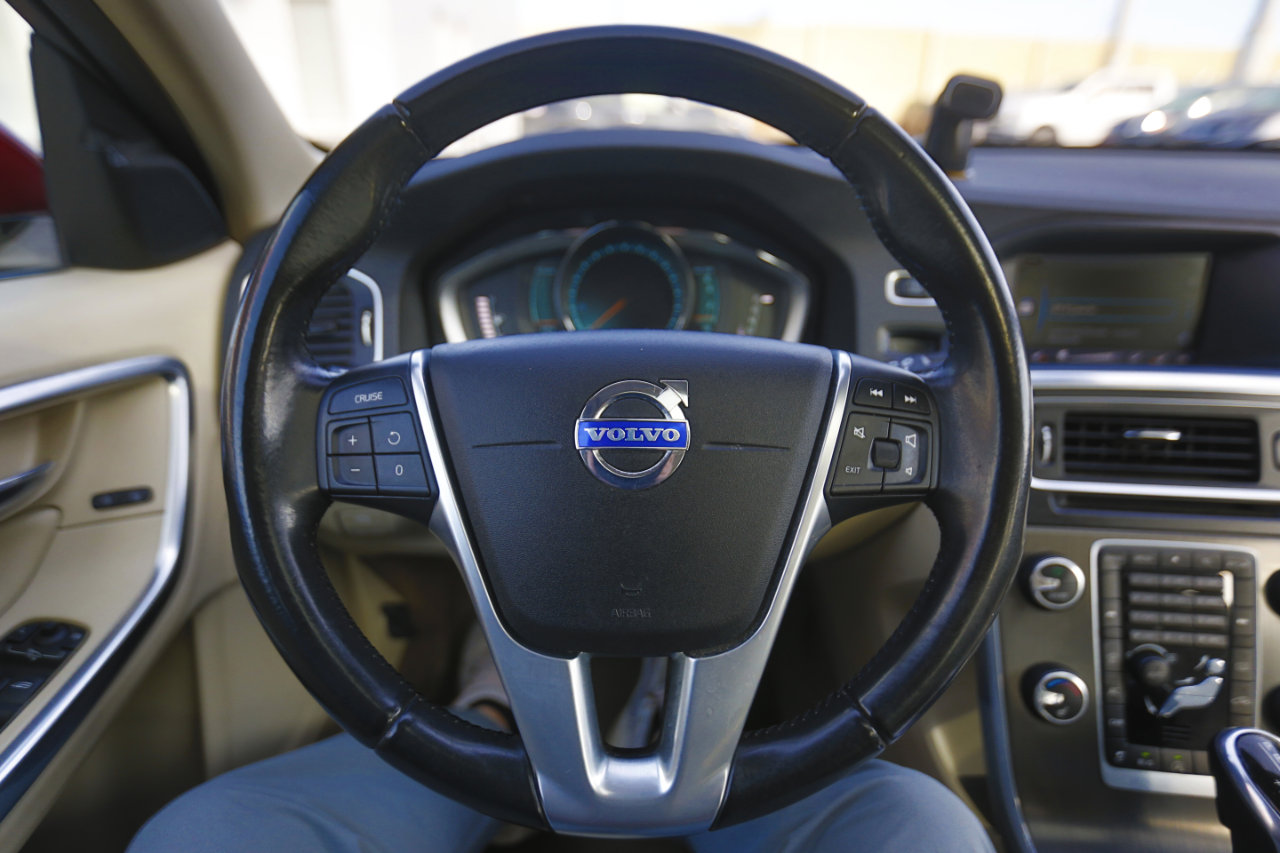 Used 2015 Volvo V60 T5 Premier Plus image 6