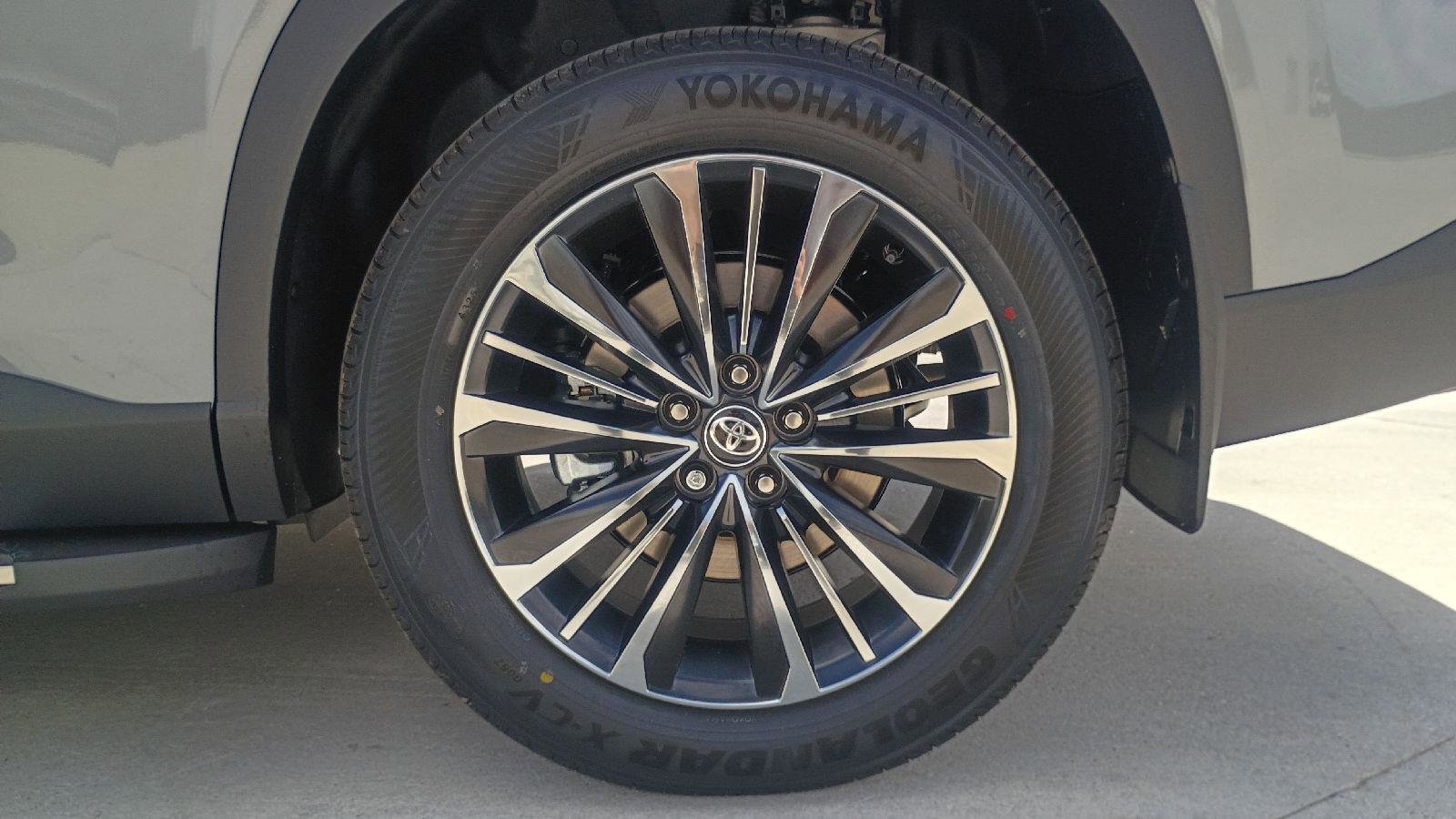 New 2026 Toyota Grand Highlander AWD Hybrid image 27