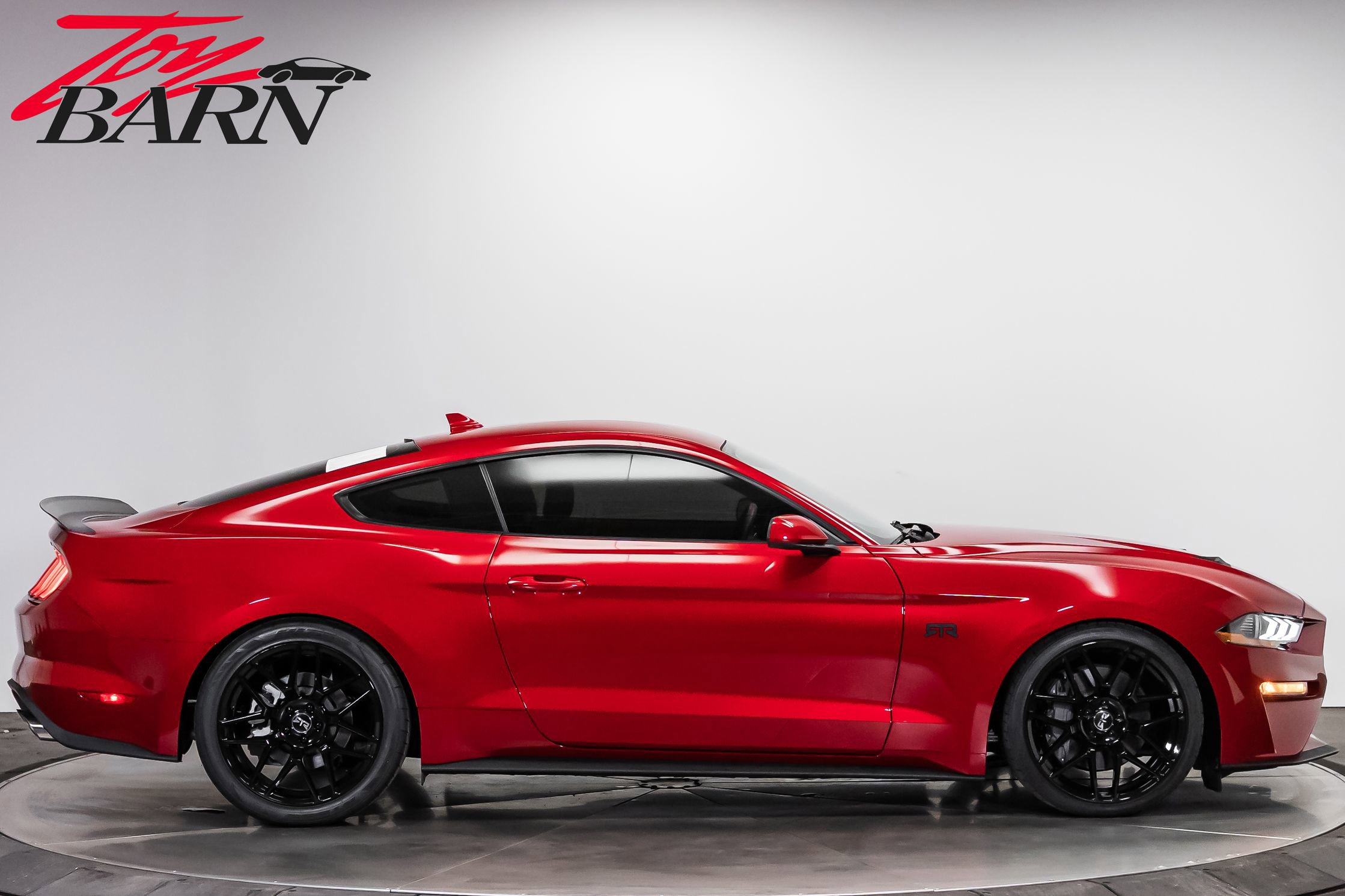 Used 2021 Ford Mustang GT RWD image 6