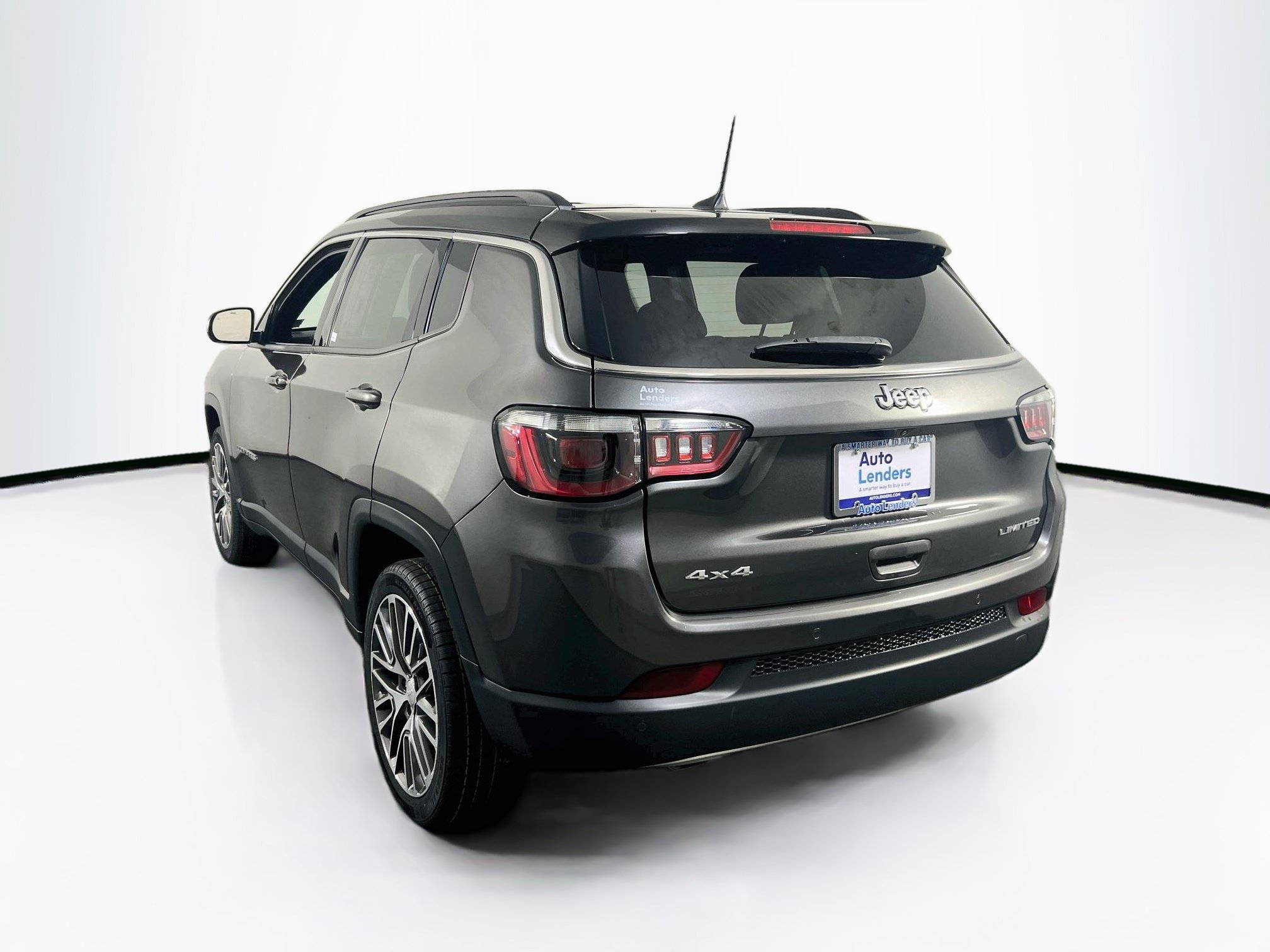 Used 2023 Jeep Compass Limited w/ Elite Group AWD/4WD image 7