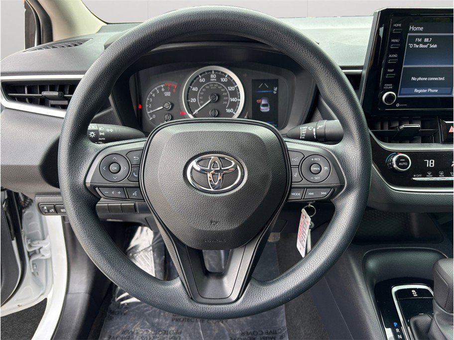 Used 2022 Toyota Corolla LE image 19