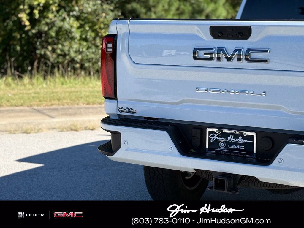 Certified 2026 GMC Sierra 2500 Denali Ultimate AWD/4WD image 17