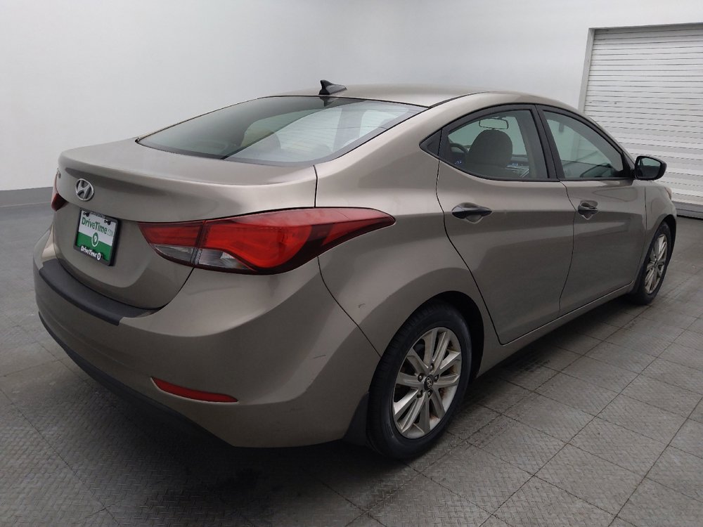 Used 2016 Hyundai Elantra SE w/ Option Group 02 FWD image 9