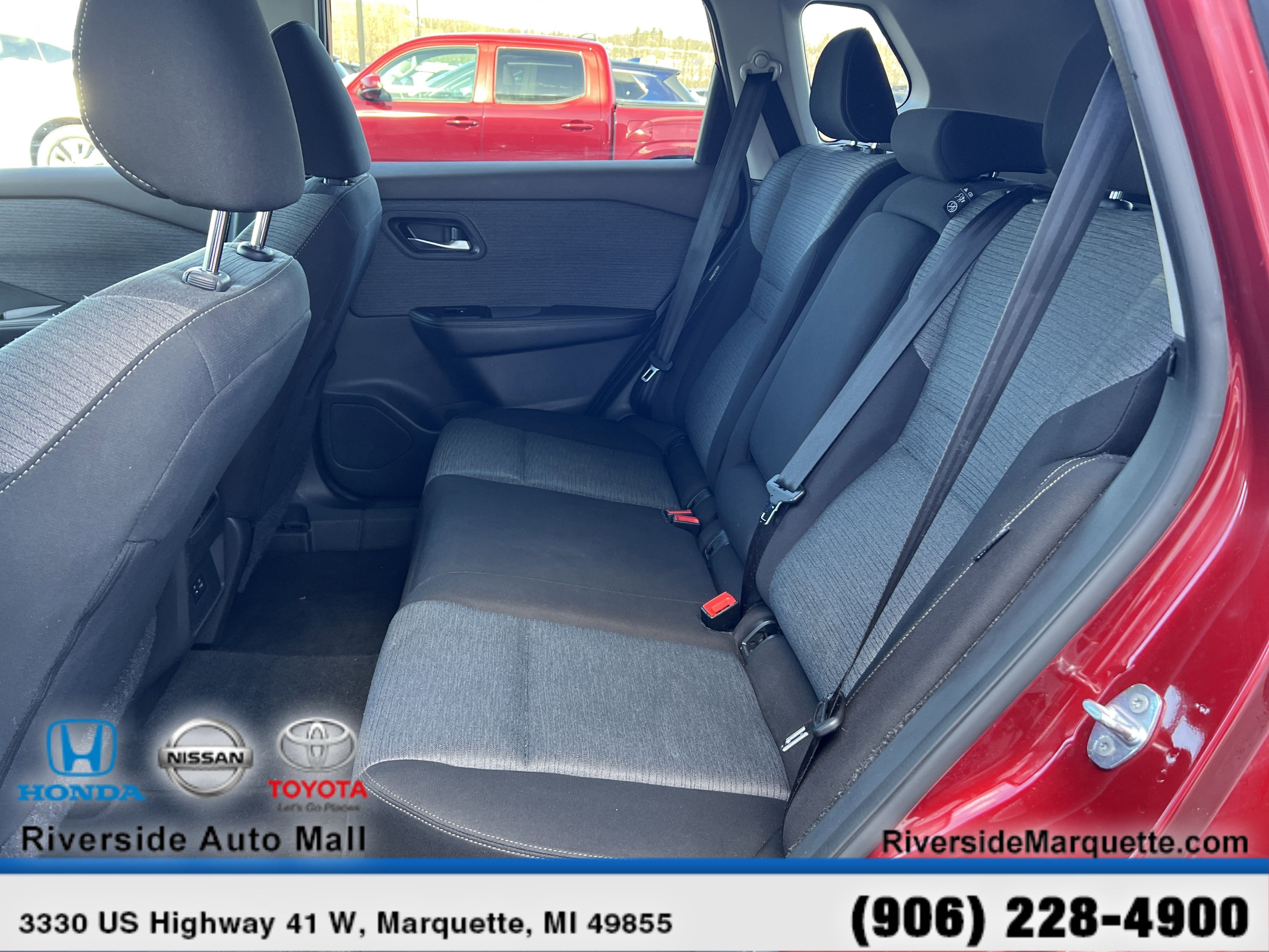 Used 2023 Nissan Rogue SV image 22