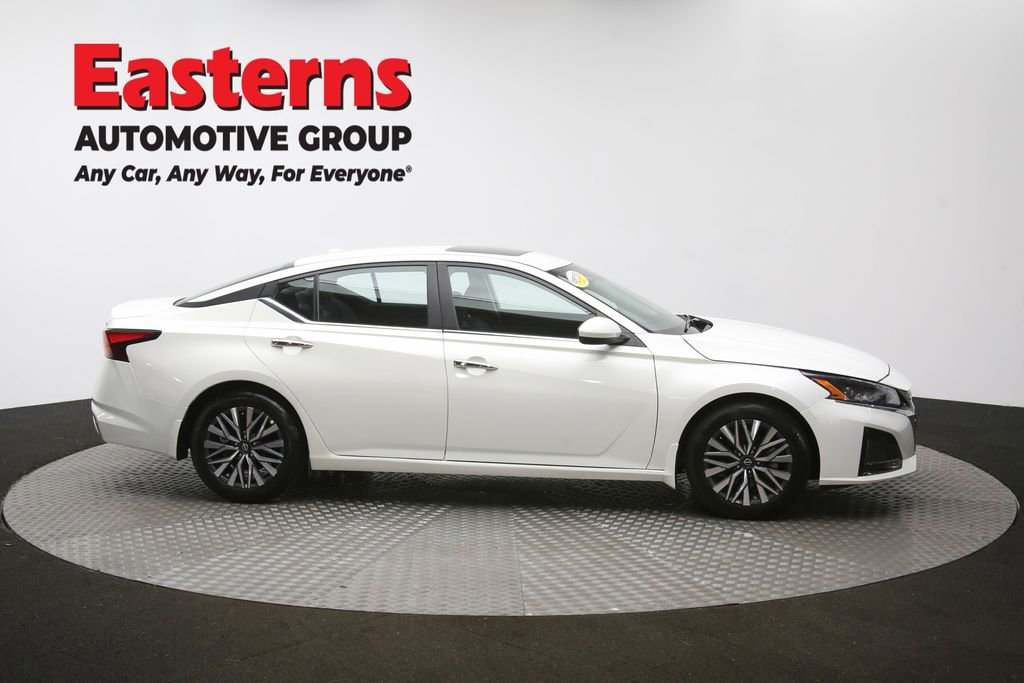 Used 2024 Nissan Altima 2.5 SV w/ SV Premium Package image 46