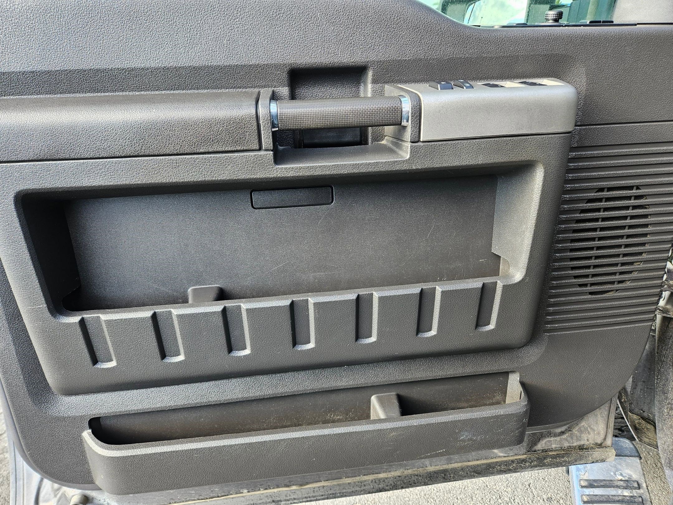 Used 2012 Ford F350 Lariat w/ Chrome Pkg AWD/4WD image 14