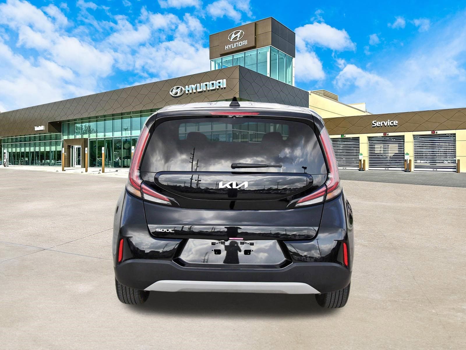 Used 2025 Kia Soul S FWD image 7