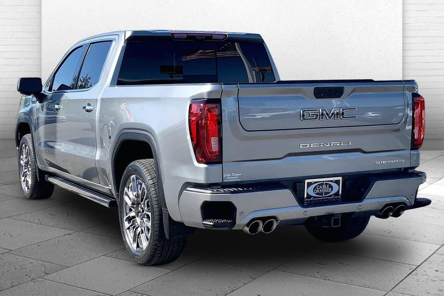 Used 2023 GMC Sierra 1500 Denali Ultimate AWD/4WD image 10