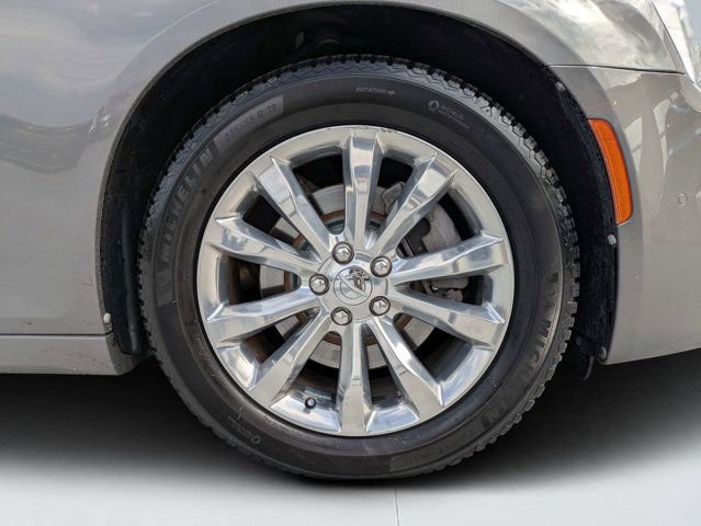 Used 2019 Chrysler 300 Limited w/ Safetytec Plus Group AWD/4WD image 10