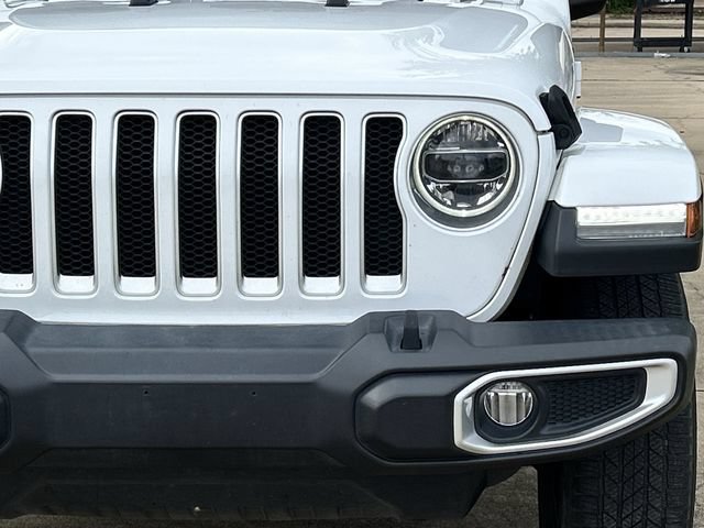 Used 2018 Jeep Wrangler Unlimited Sahara AWD/4WD image 8