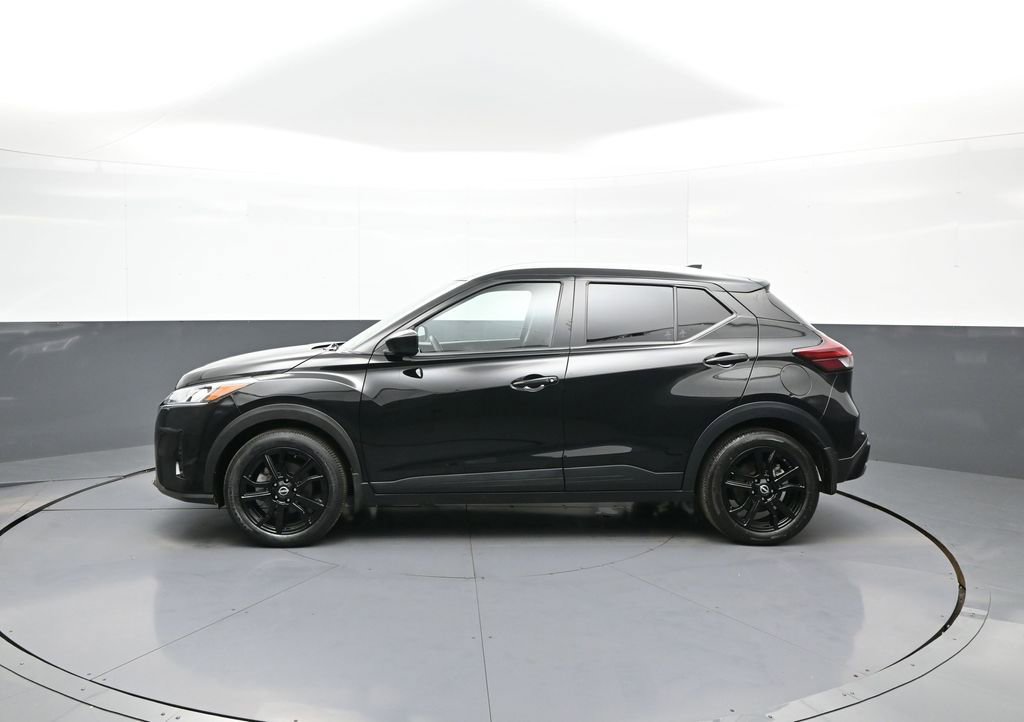 Used 2023 Nissan Kicks SV image 9