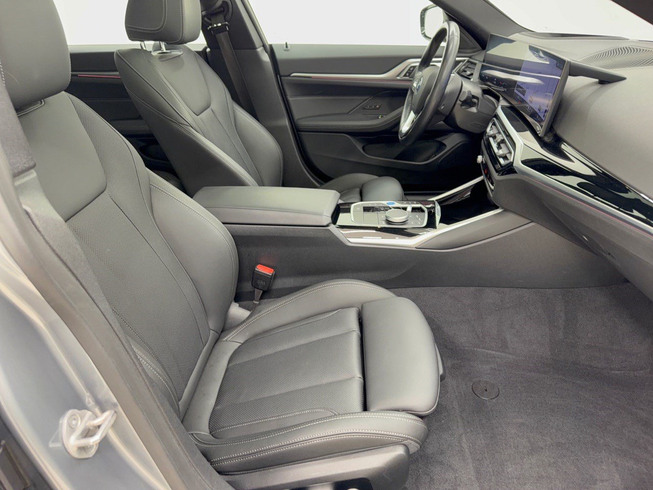 Certified 2024 BMW i4 eDrive35 w/ Premium Package RWD image 30