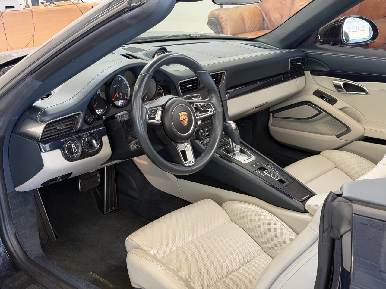 Used 2019 Porsche 911 Turbo S image 37