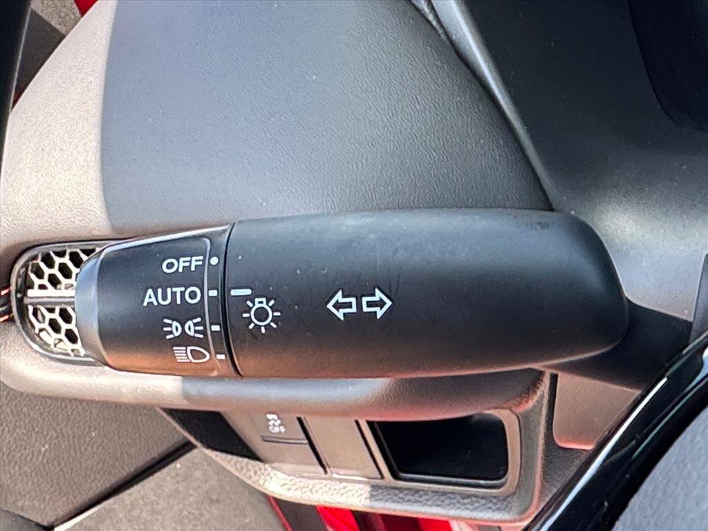 Used 2025 Honda HR-V Sport image 21