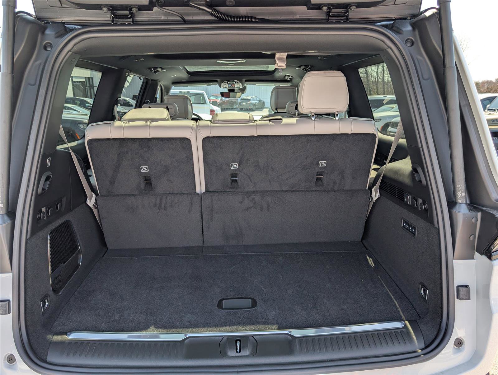 New 2026 Jeep Grand Wagoneer Summit image 10