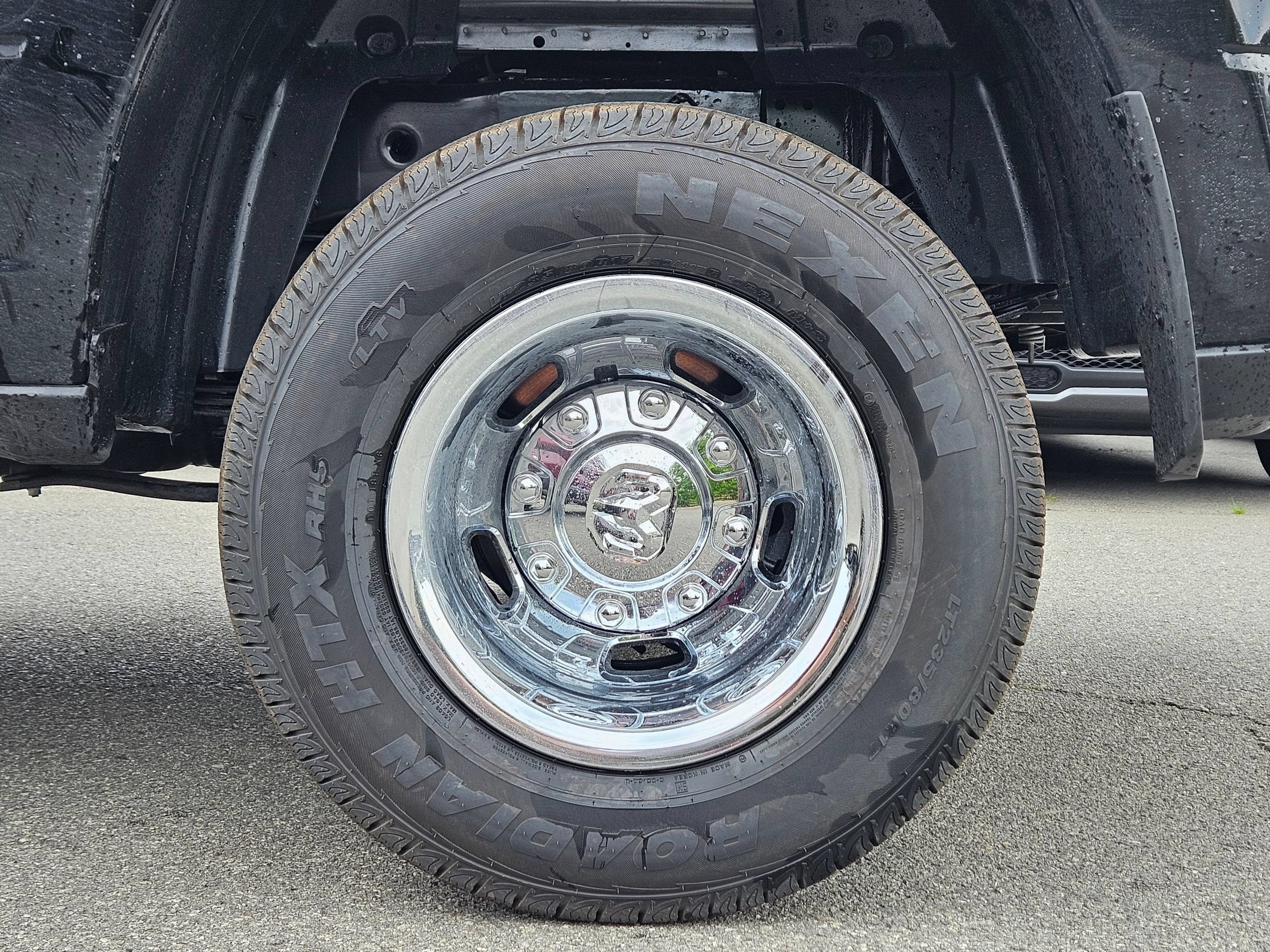New 2026 RAM 3500 Tradesman AWD/4WD image 24