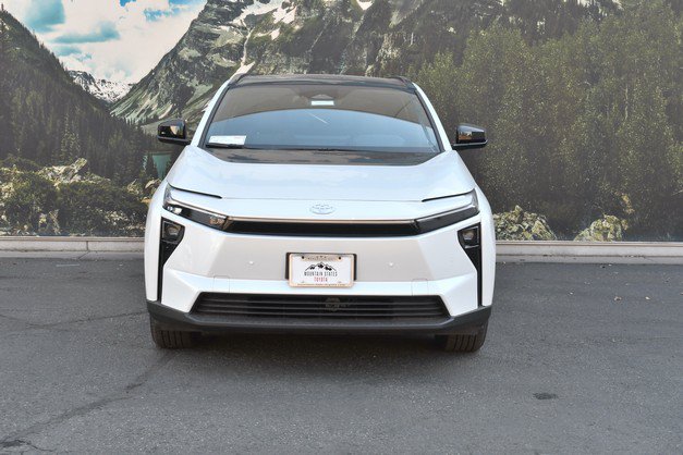 New 2027 Toyota bZ AWD/4WD image 2