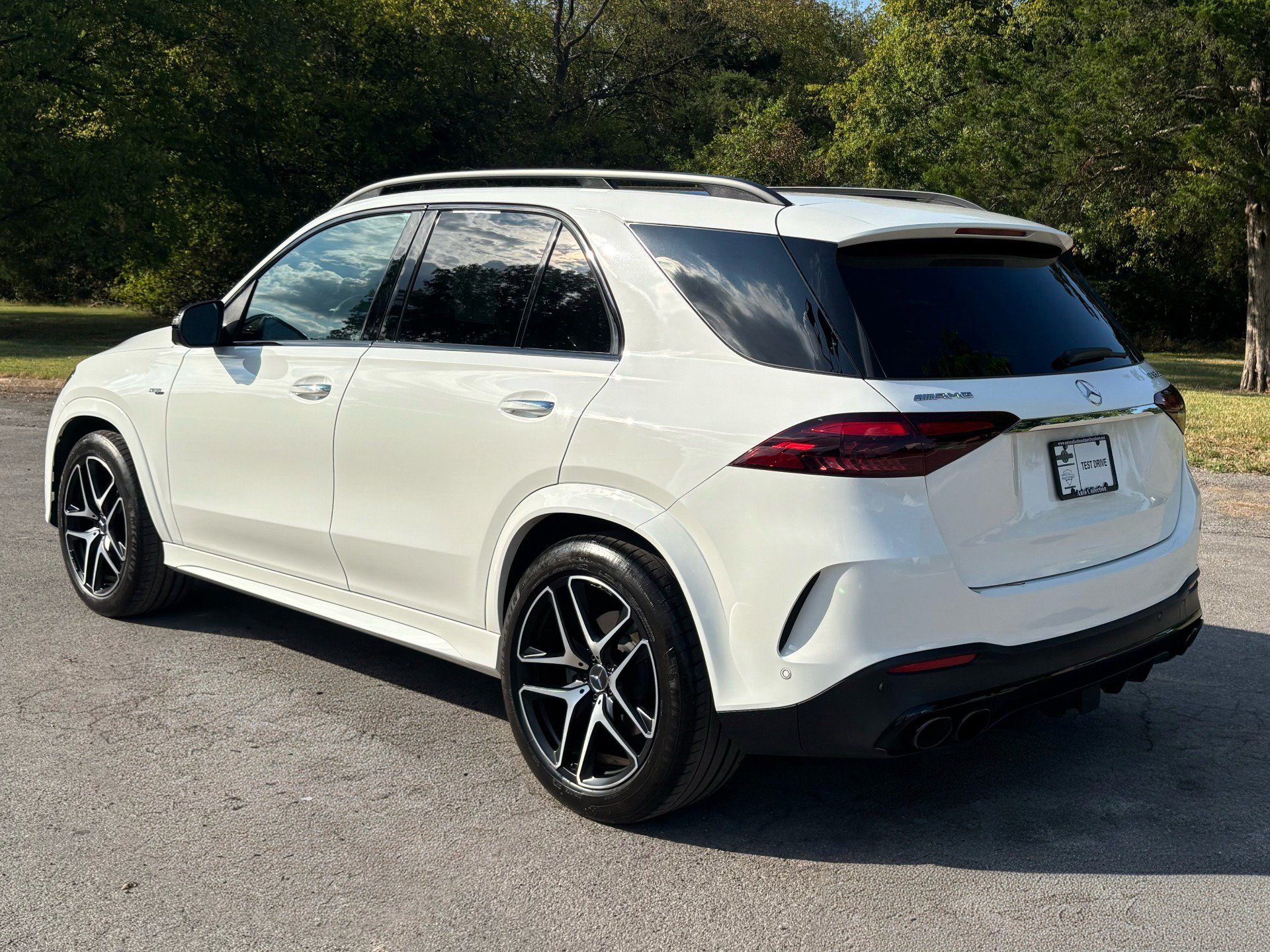 Used 2024 Mercedes-Benz GLE 53 AMG 4MATIC image 4