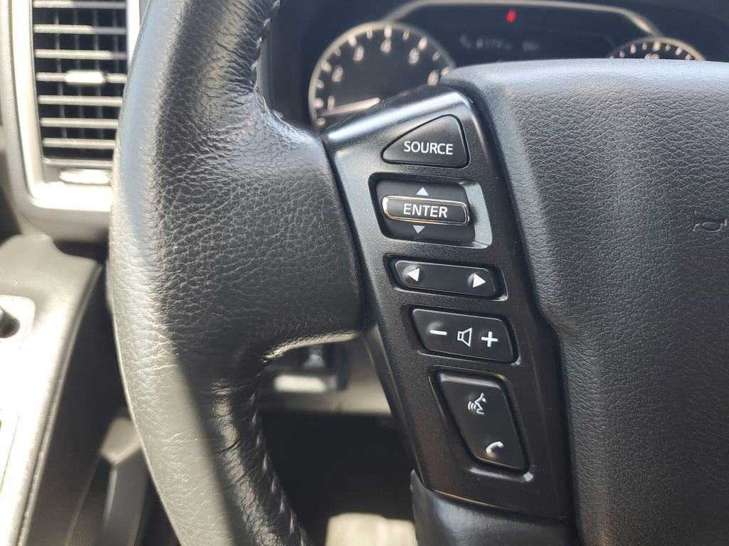 Used 2023 Nissan Frontier SV w/ SV Convenience Package image 17