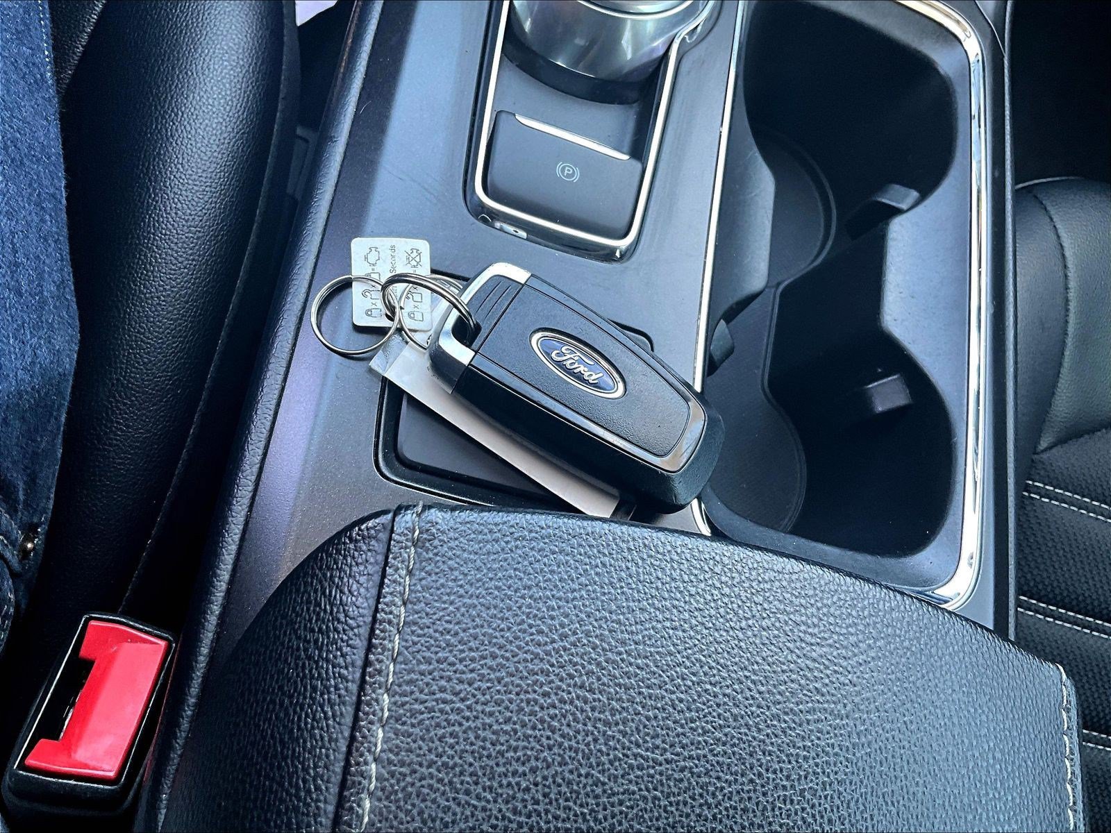 Used 2018 Ford Fusion SE w/ Equipment Group 201A FWD image 35